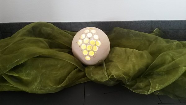 Zirbenholzkugel mit LED Beleuchtung
